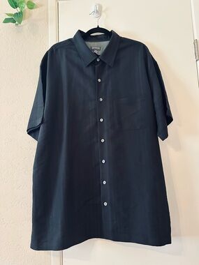 Van Heusen Short-Sleeve Button-Down Shirt 2XL Black 19-19.5 Neck
